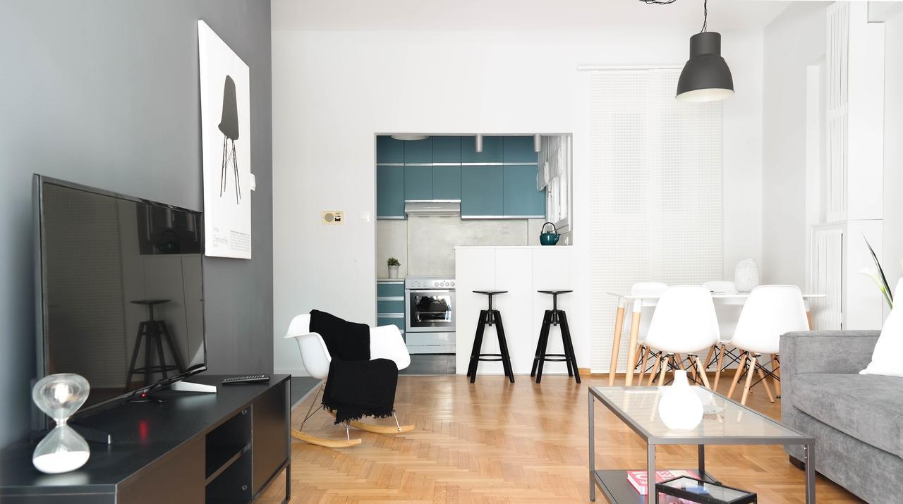 شقة Modern Downtown Flat Near The Acropolis By Upstreet أثينا المظهر الخارجي الصورة