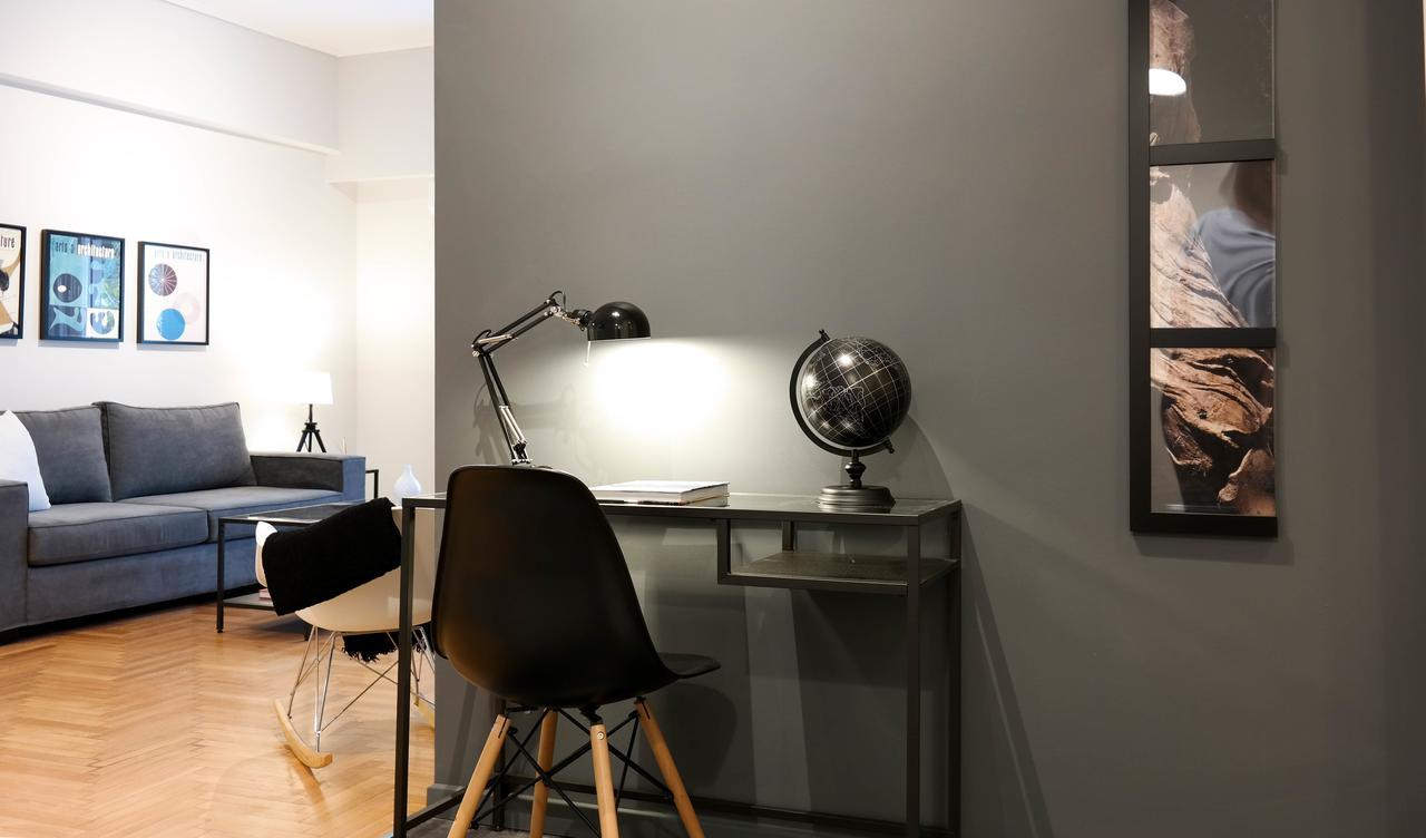 شقة Modern Downtown Flat Near The Acropolis By Upstreet أثينا المظهر الخارجي الصورة