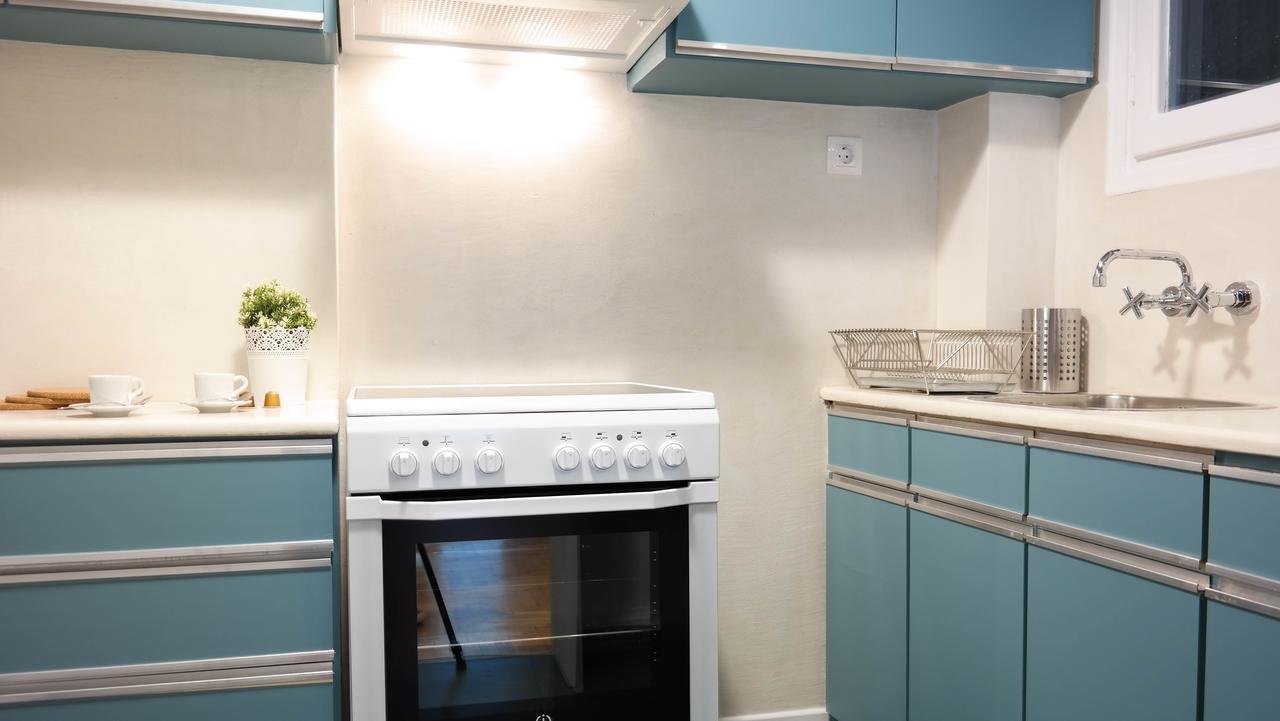 شقة Modern Downtown Flat Near The Acropolis By Upstreet أثينا المظهر الخارجي الصورة